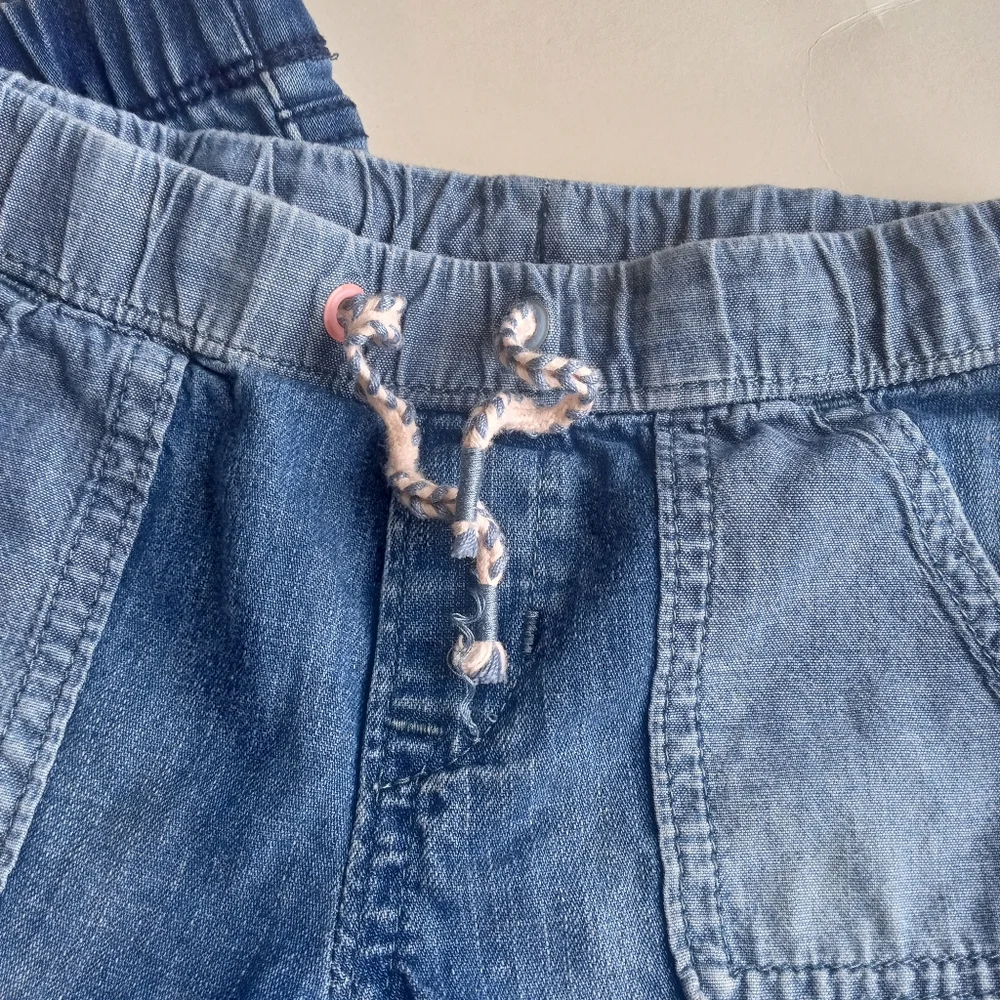 Girls denim jeans 2 pairs bundle size 3T and 4T toddler